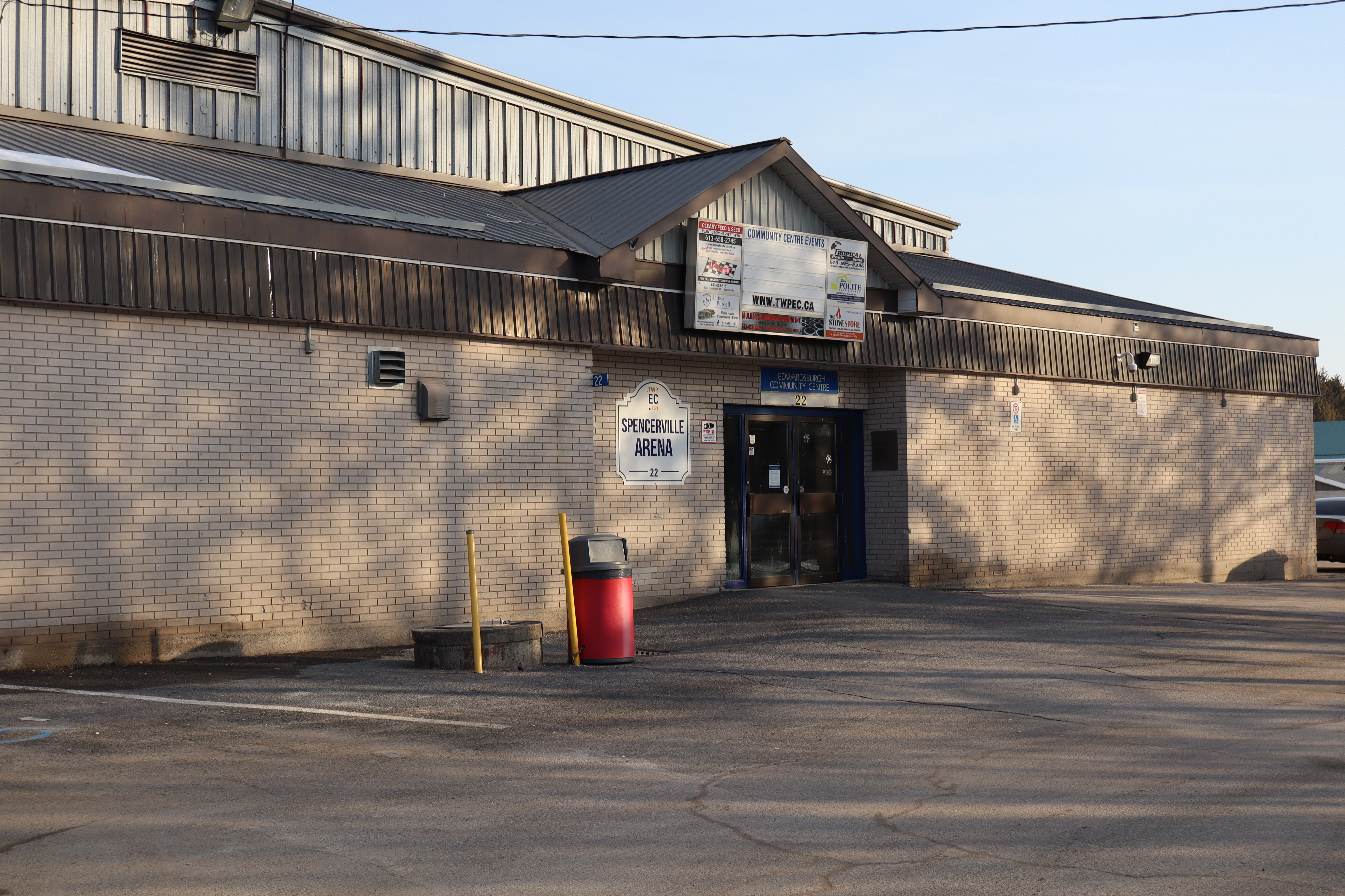 Spencerville arena building
